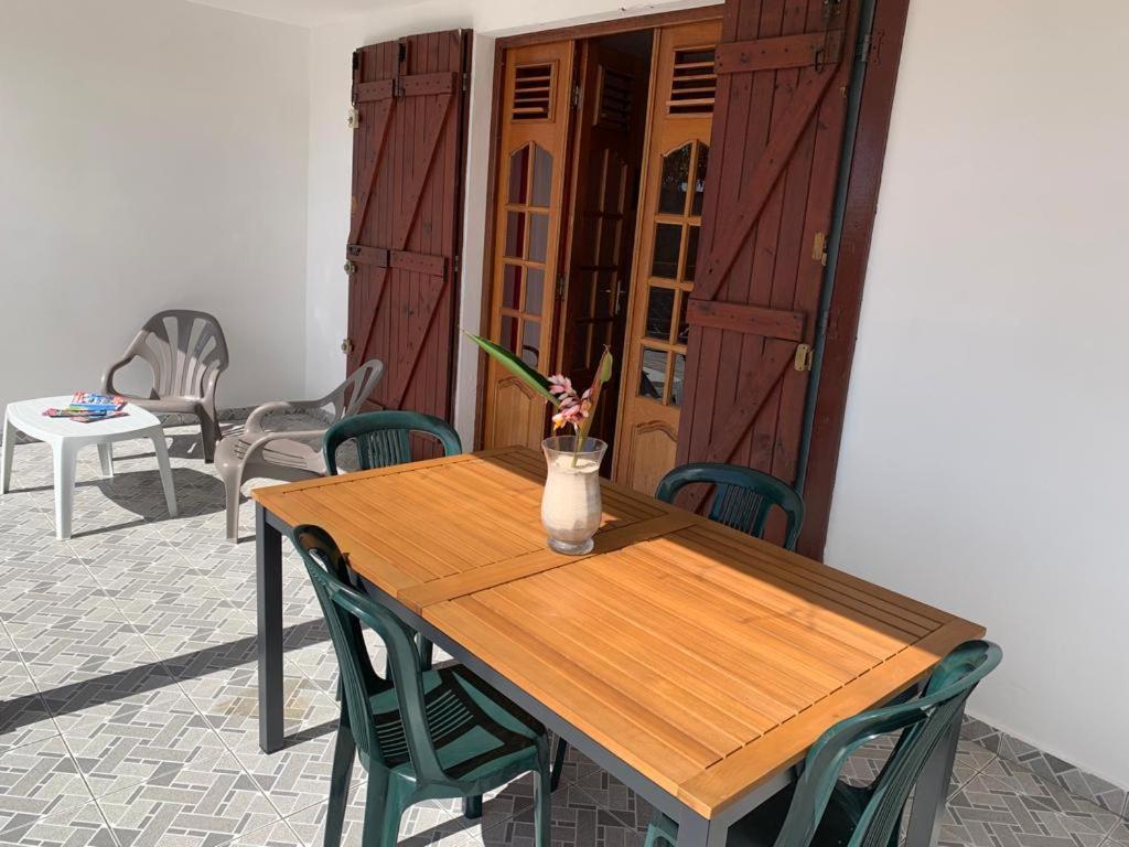 GourbeyreLa Terrasse Du Houelmont别墅 外观 照片